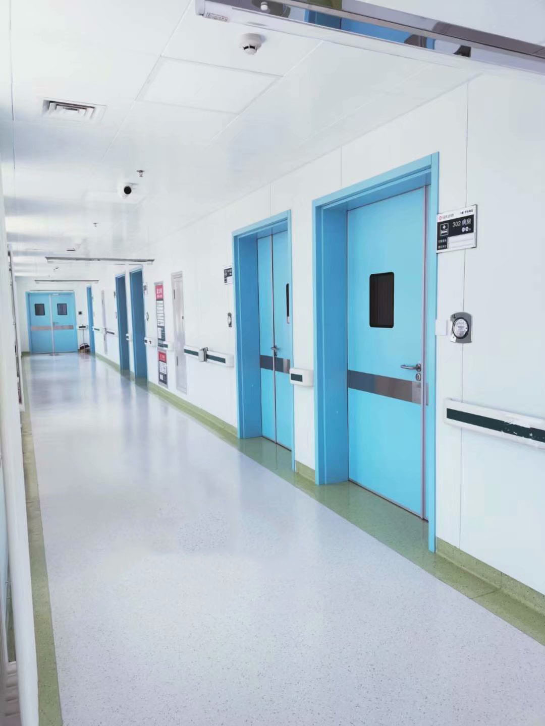 Manual Swing Hospital Doors
